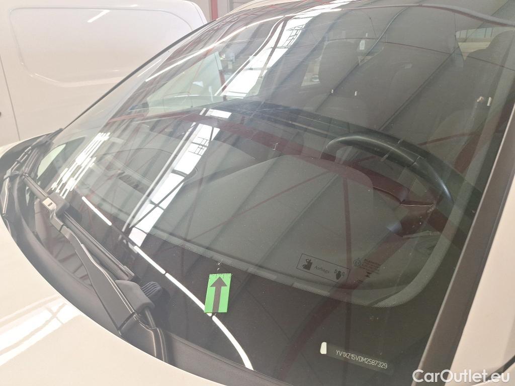  Volvo  XC 40 1.5 T3 163CP Momentum Pro AT #1