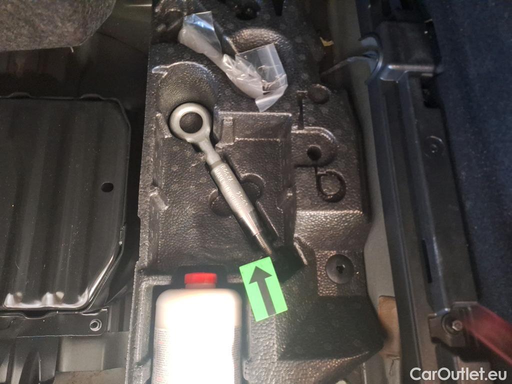  Volvo  V60 2.0 B4 D 197CP Momentum Pro AT8 #4
