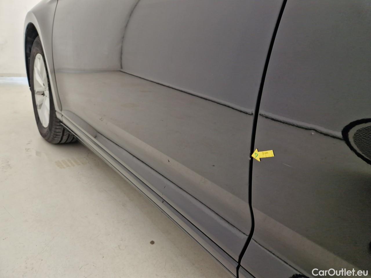  Volkswagen  Passat Comfortline 2.0 TDI DSG 150 CP #1