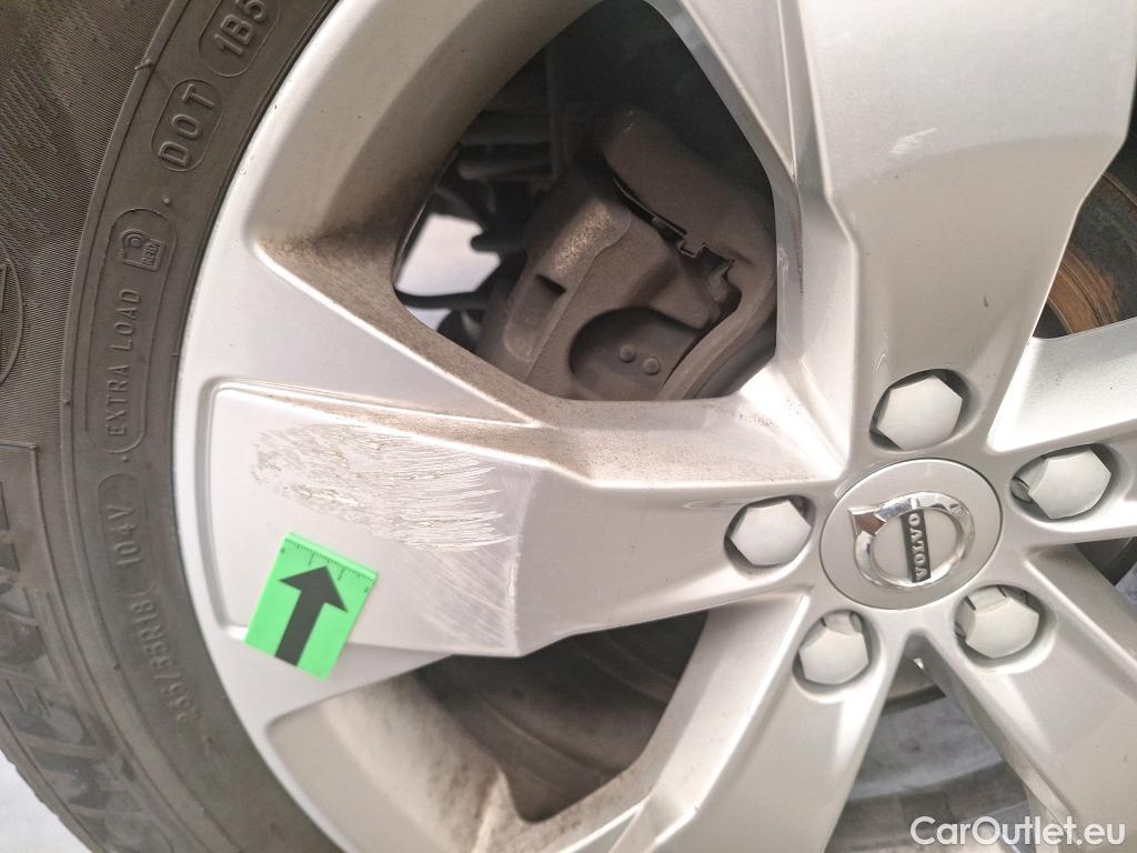  Volvo  XC 40 1.5 T3 163CP Momentum Pro AT #8