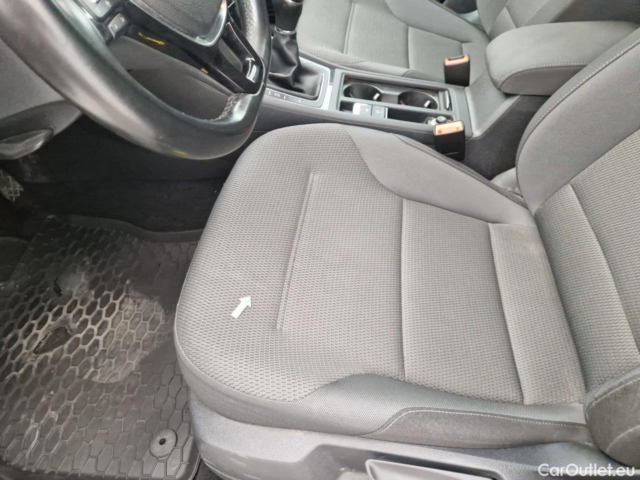  Volkswagen  Golf  1.0 TSI 115CP Comfortline #11
