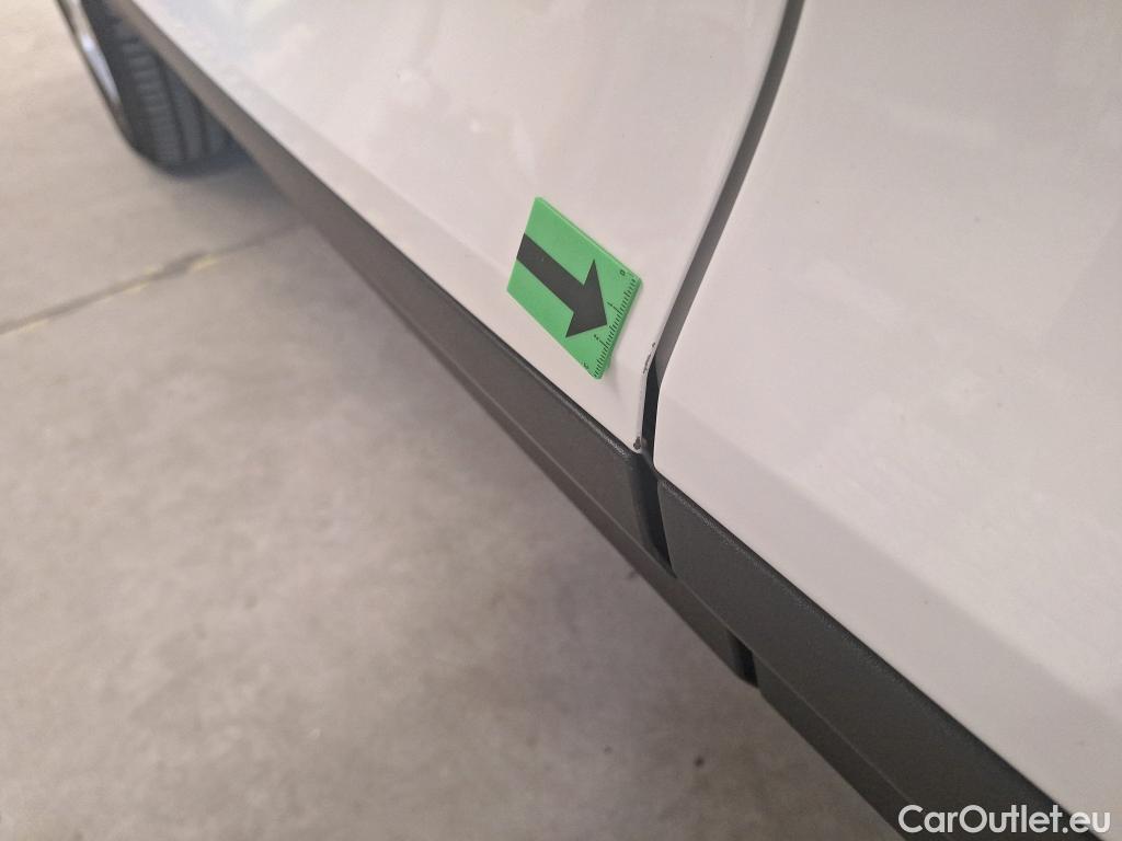  Volvo  XC 40 1.5 T3 163CP Momentum Pro AT #16