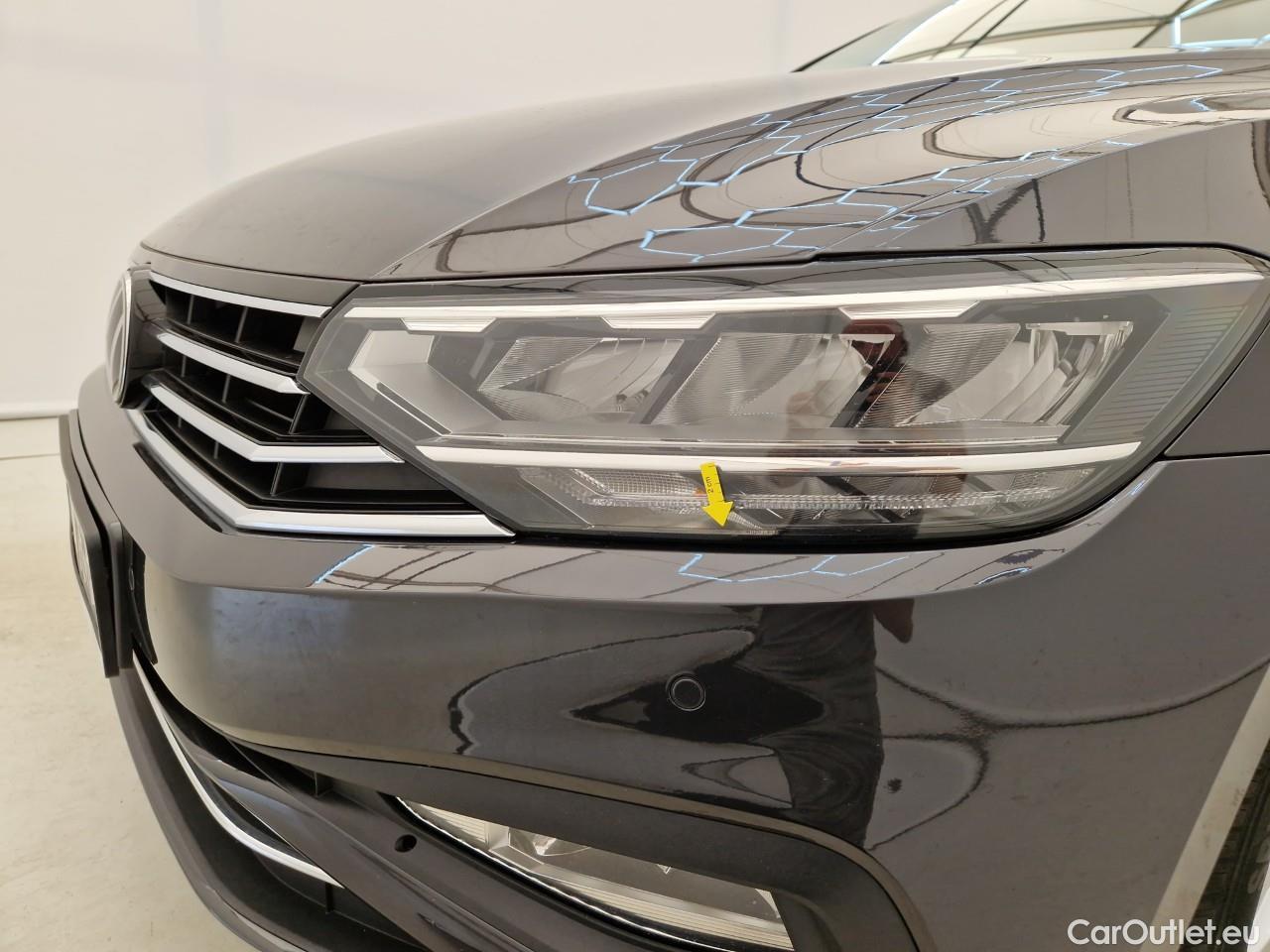  Volkswagen  Passat Comfortline 2.0 TDI DSG 150 CP #8
