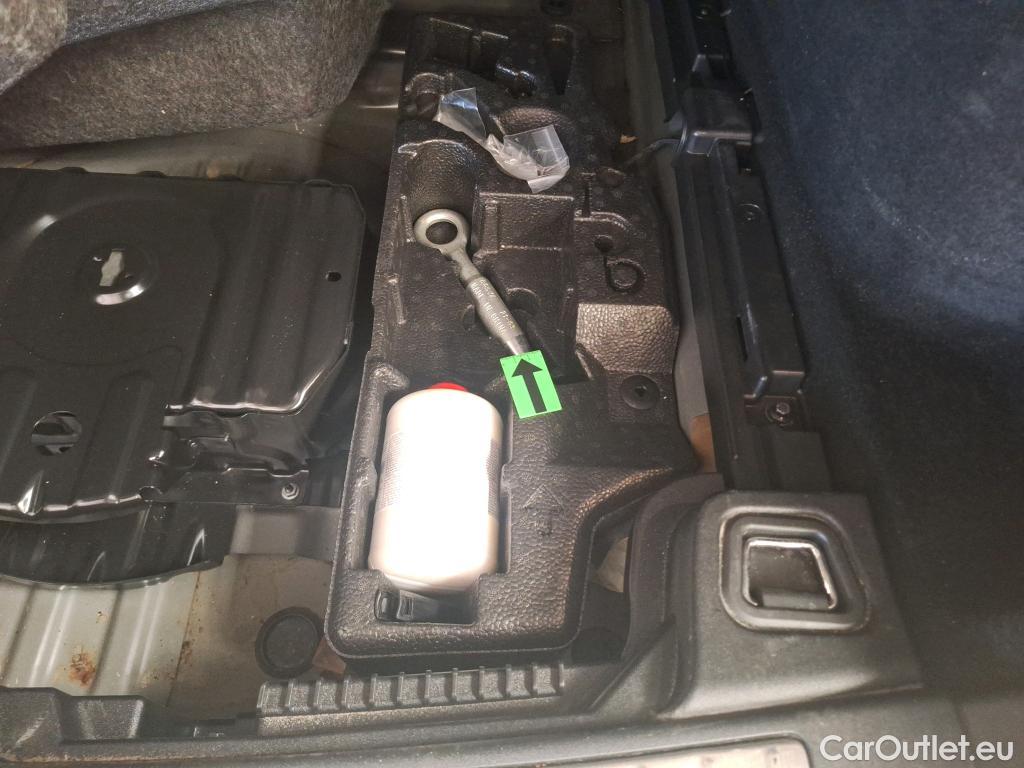  Volvo  V60 2.0 B4 D 197CP Momentum Pro AT8 #3