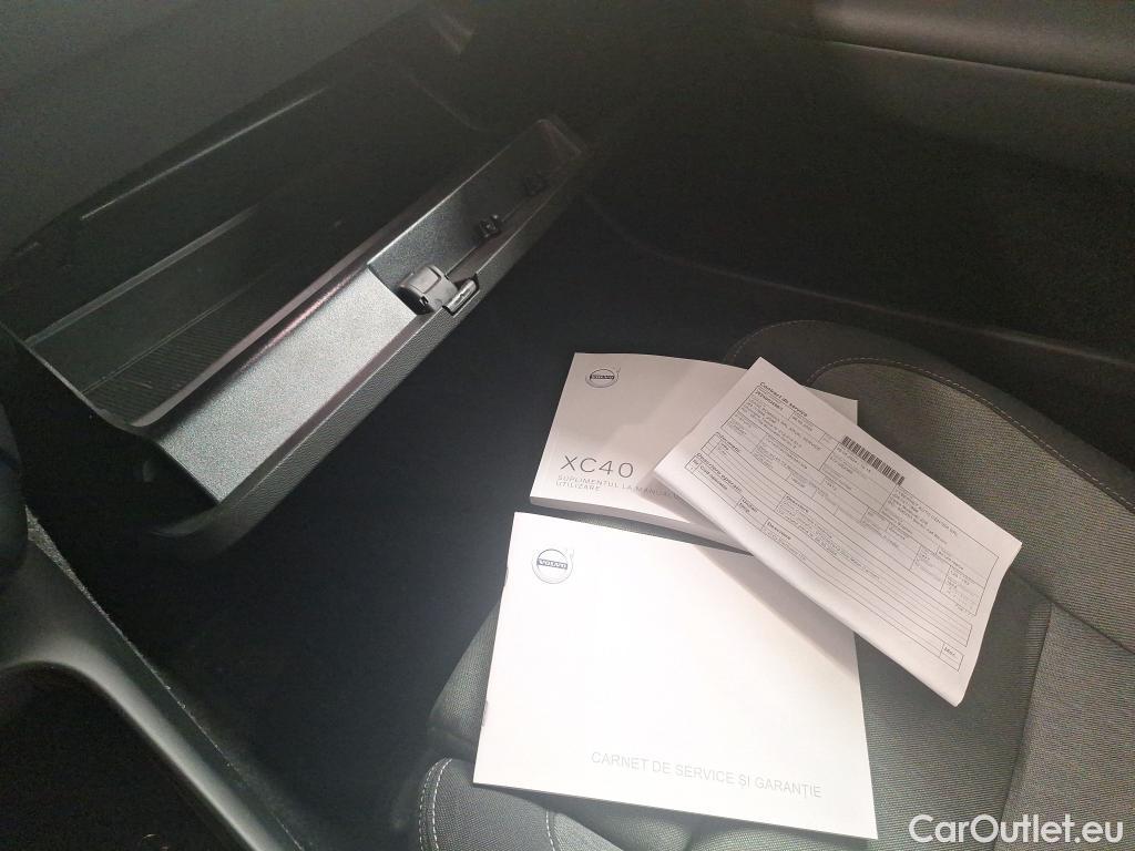  Volvo  XC 40 1.5 T3 163CP Momentum Pro AT #3