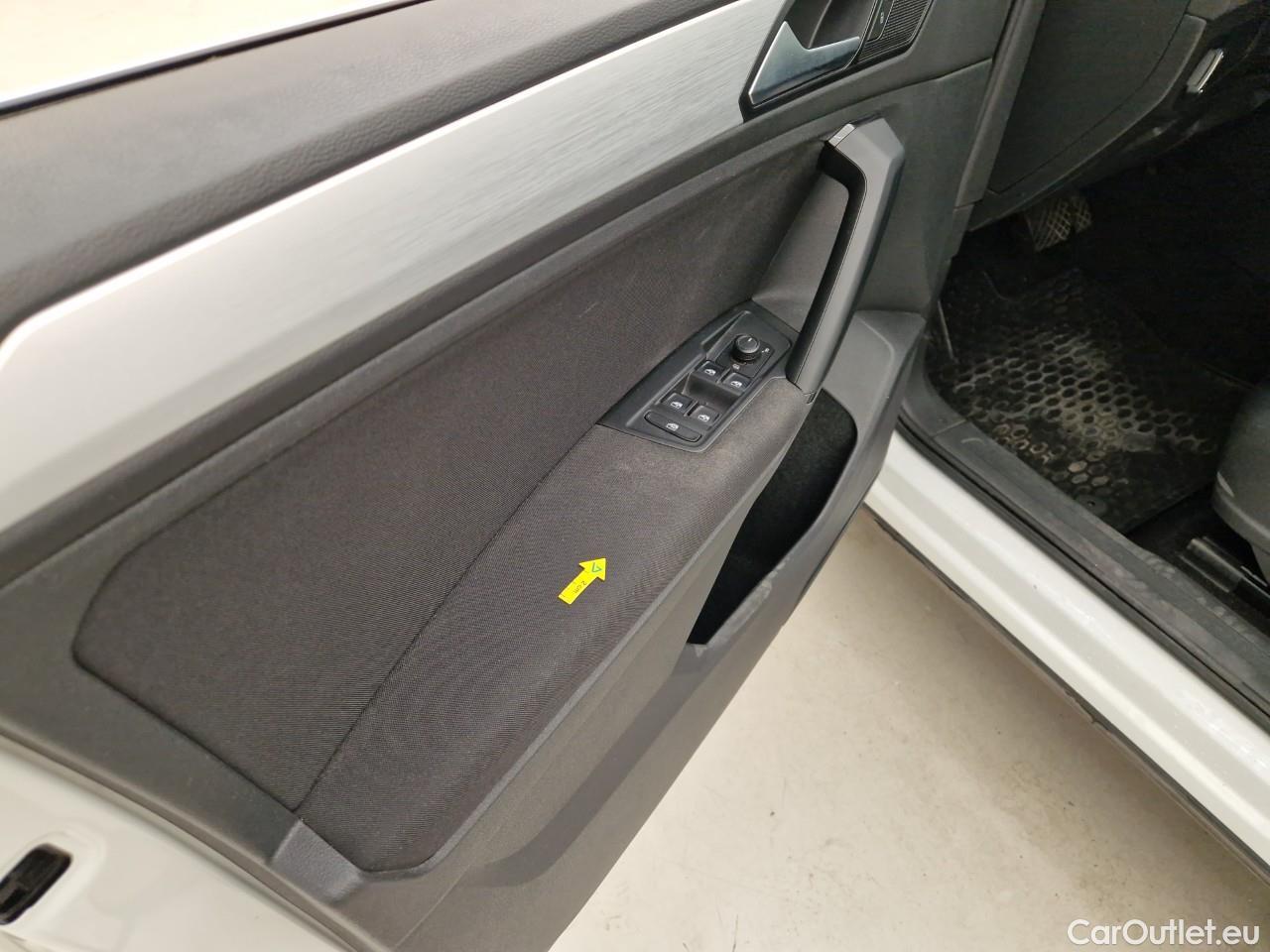  Volkswagen  Tiguan 1.5 TSI 150CP Comfortline DSG #44