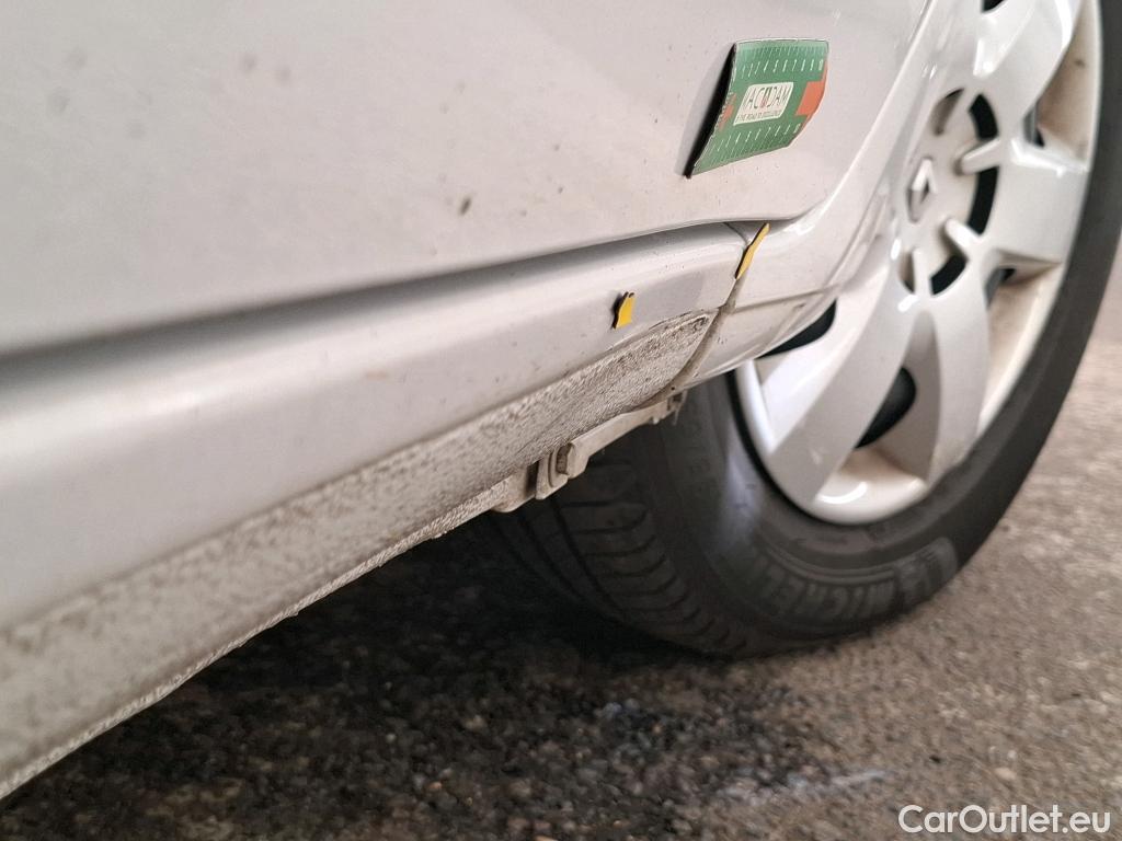  Renault  Kangoo  Express Maxi Extra (Série Spéciale) 1.5 dCi 90CV BVM5 E6 #17