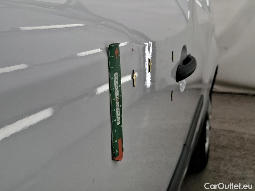  Renault  Kangoo  Express Maxi Extra (Série Spéciale) 1.5 dCi 90CV BVM5 E6 #36