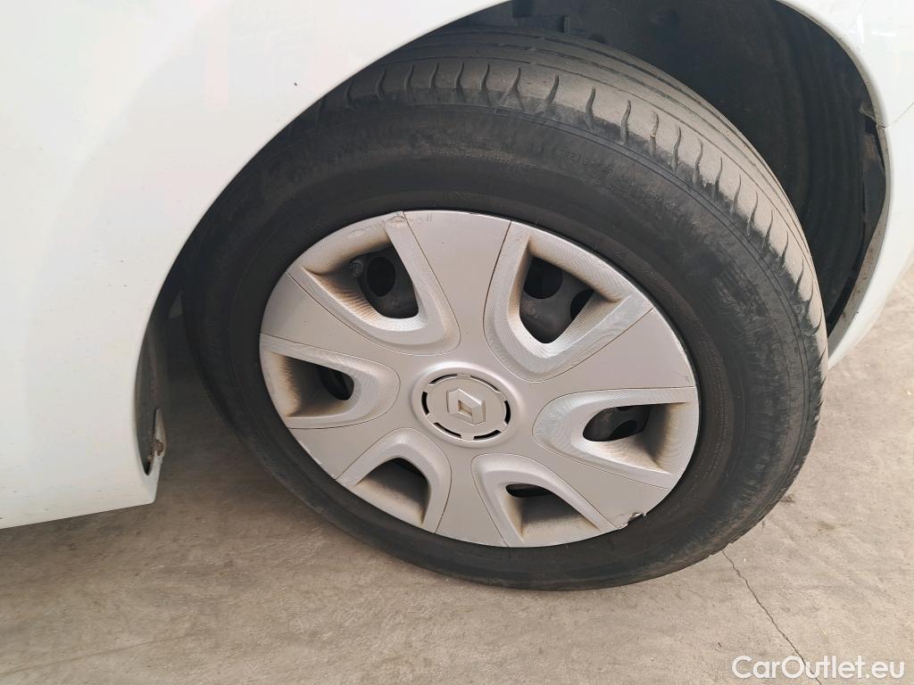 Renault  Clio  IV Air 1.5 dCi 75CV BVM5 E6 #25