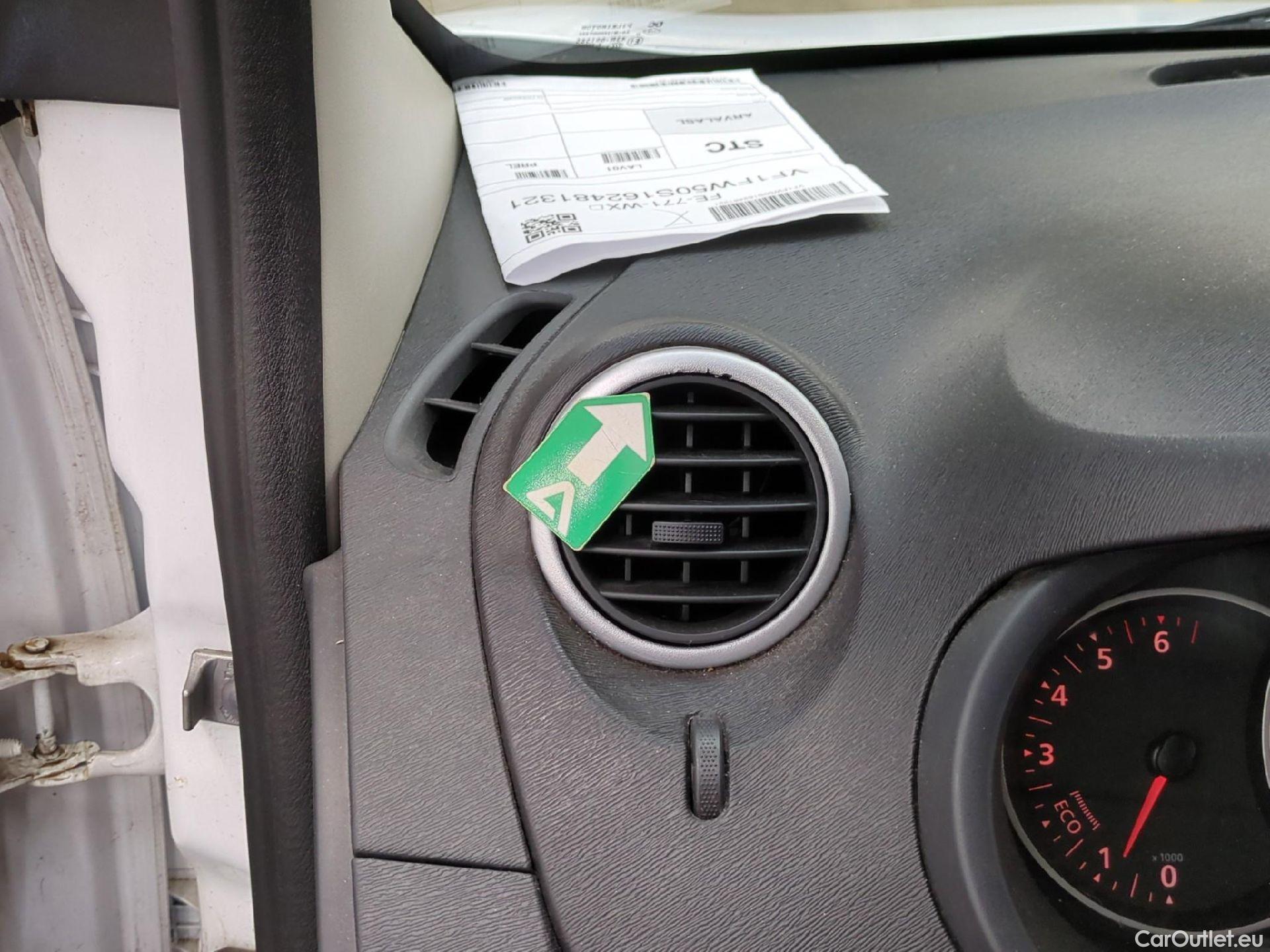  Renault  Kangoo  Express Extra (Série Spéciale) 1.5 dCi 75CV BVM5 E6 #4