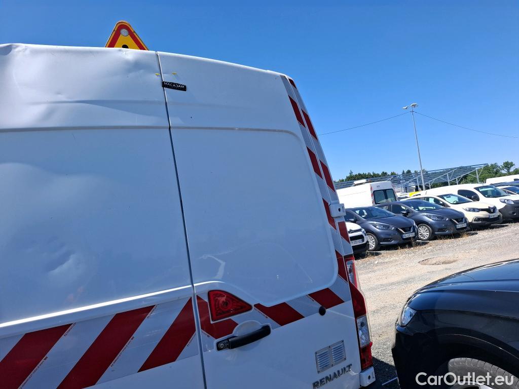  Renault  Master RENAULT  / 2019 / 4P / Fourgon tôlé FG Tr GCF F3300 L2H2 dCi 135 #29
