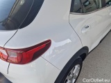  KIA  STONIC KIA  / 2017 / 5P / SUV 1.4 GPL STYLE #49