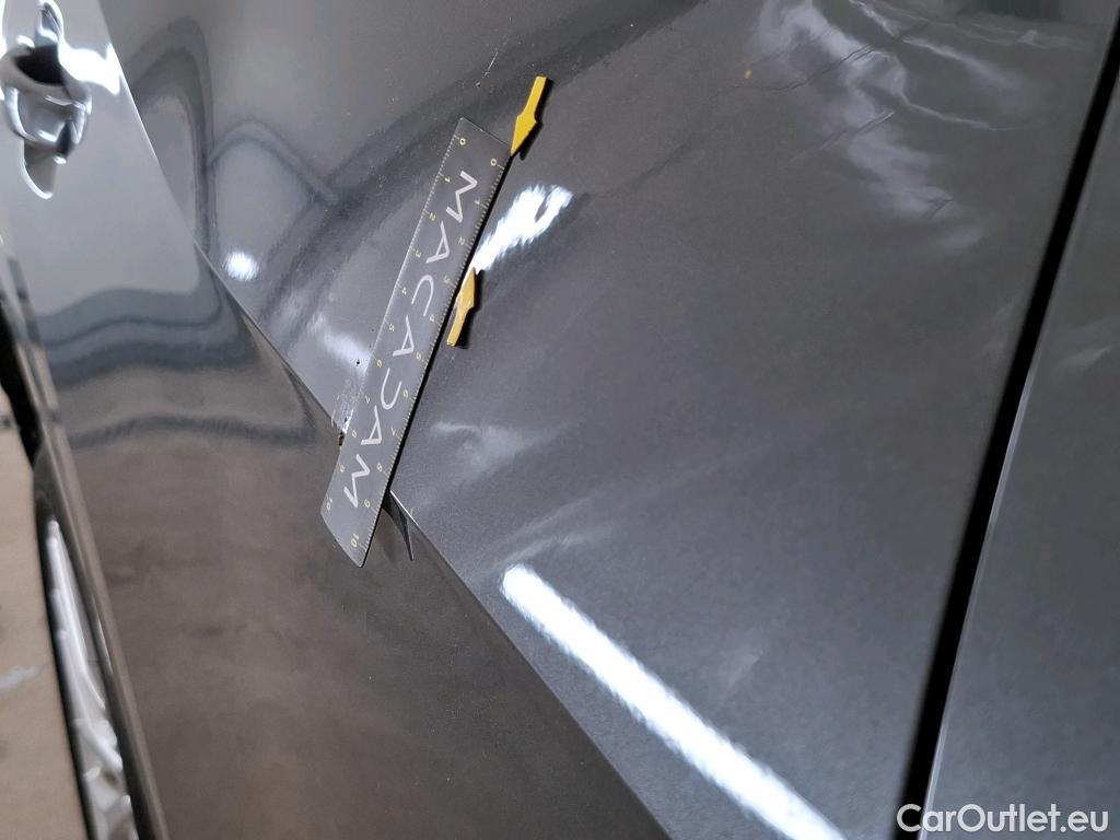  Audi  Q2 AUDI  / 2020 / 5P / SUV 30 TFSI 110 S Line Plus #19