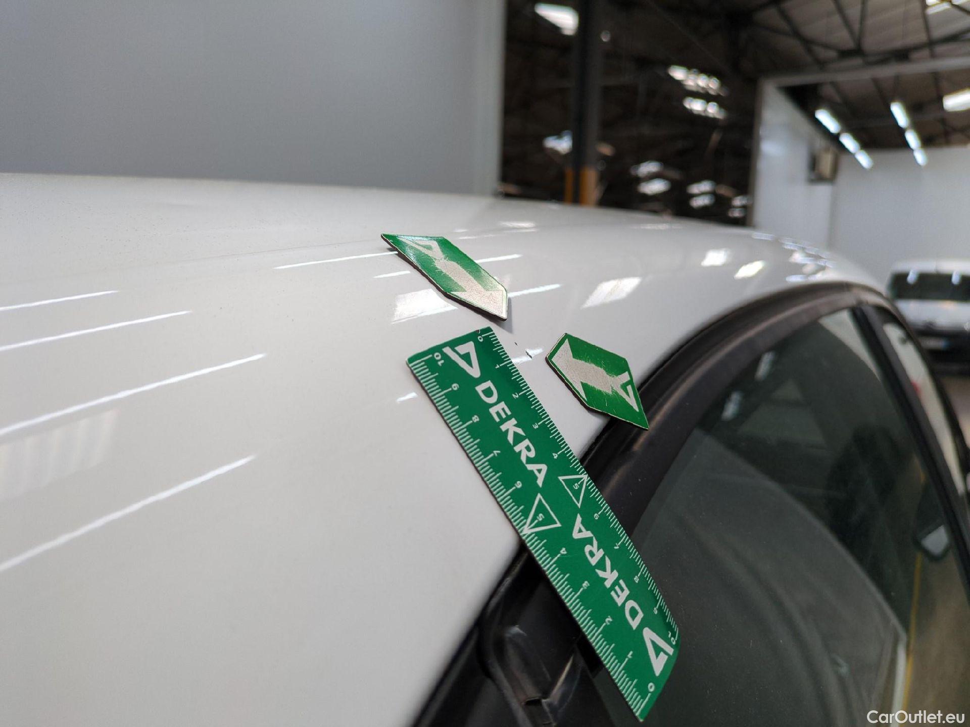  Citroen  C3 CITROEN  / 2016 / 5P / Berline PureTech 82 S&S BVM Feel Business #23