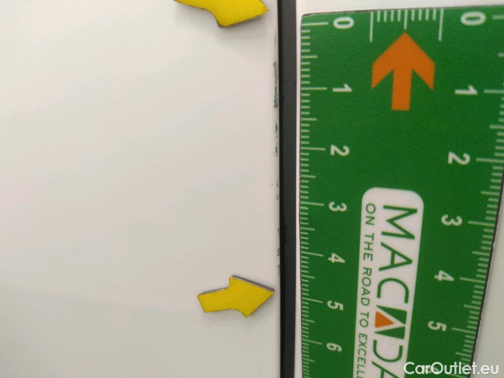  Citroen  C3 CITROEN  2016 5P Berline PureTech 82 BVM Feel Business #6