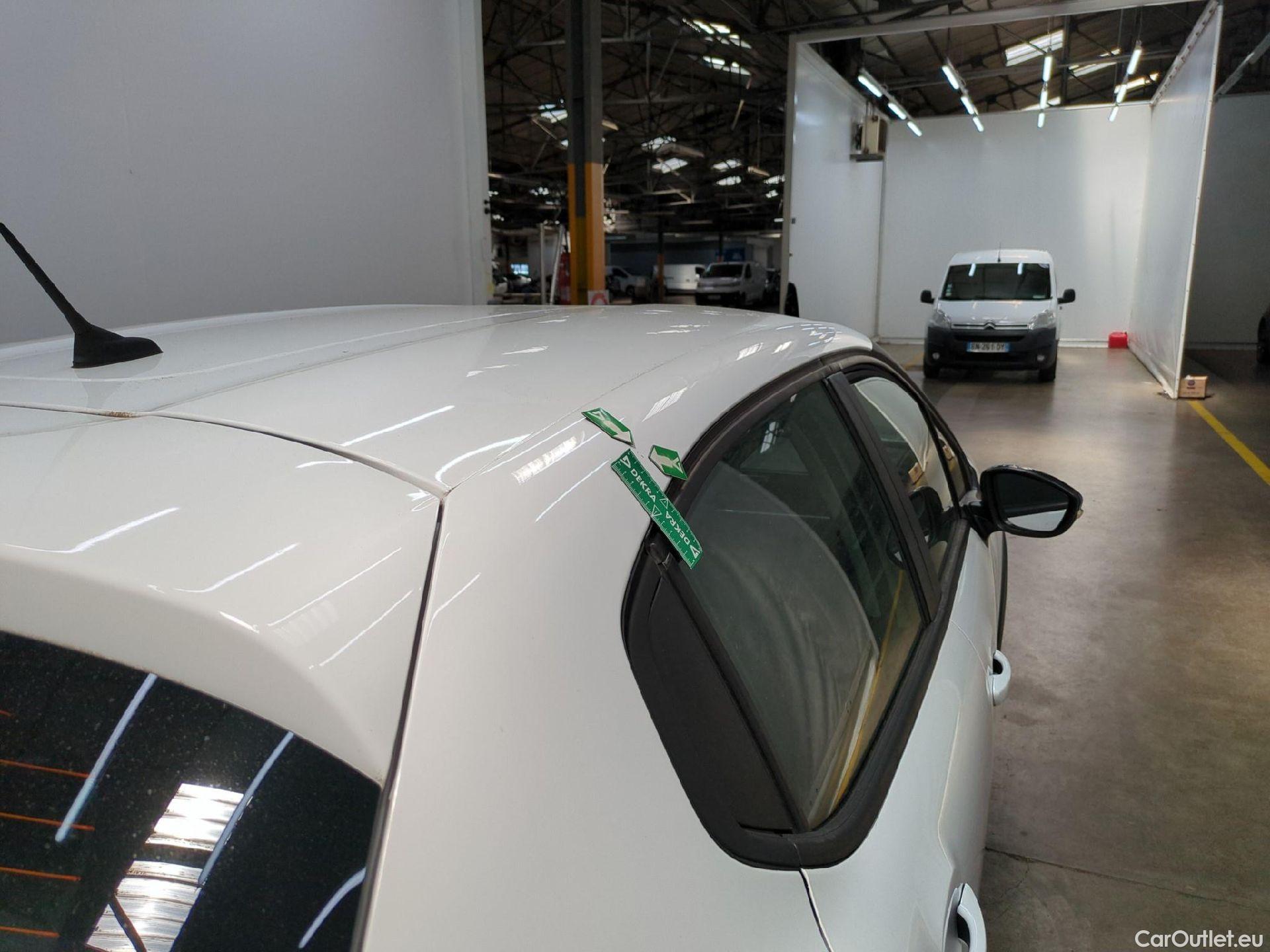  Citroen  C3 CITROEN  / 2016 / 5P / Berline PureTech 82 S&S BVM Feel Business #25