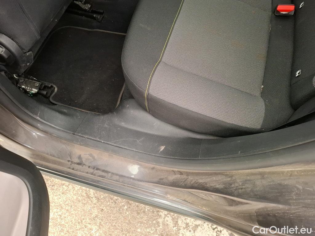  Citroen  C3  Shine Business 1.2 PureTech 110CV BVM6 E6d #8