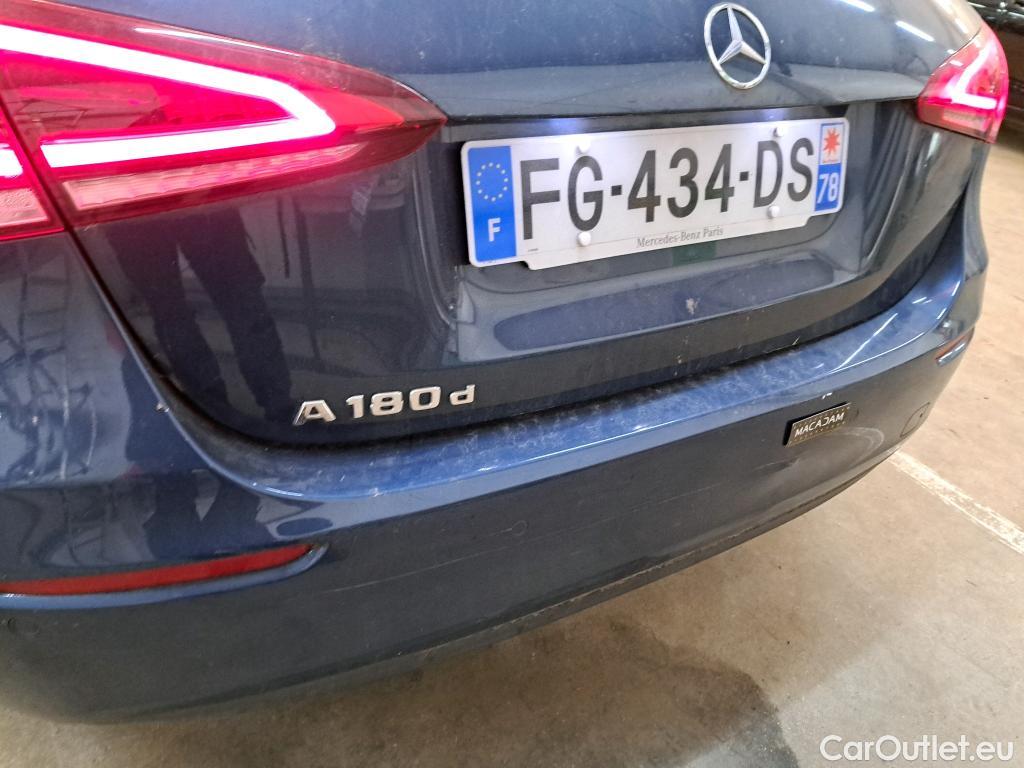  Mercedes  A-Klasse MERCEDES-BENZ Classe A 5p Berline A 180 d Business Line 7G-DCT #1
