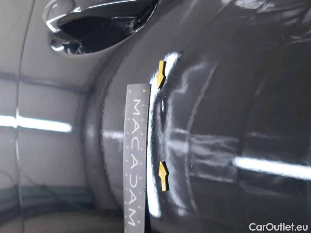  Mercedes  A-Klasse MERCEDES-BENZ Classe A 5p Berline A 200 d AMG Line 8G-DCT #10