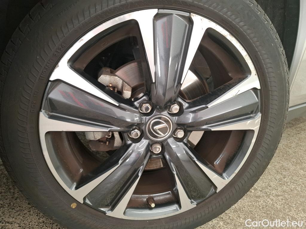  Lexus  UX LEXUS  / 2018 / 5P / SUV 250H 2WD Premium Edition(SP) #4