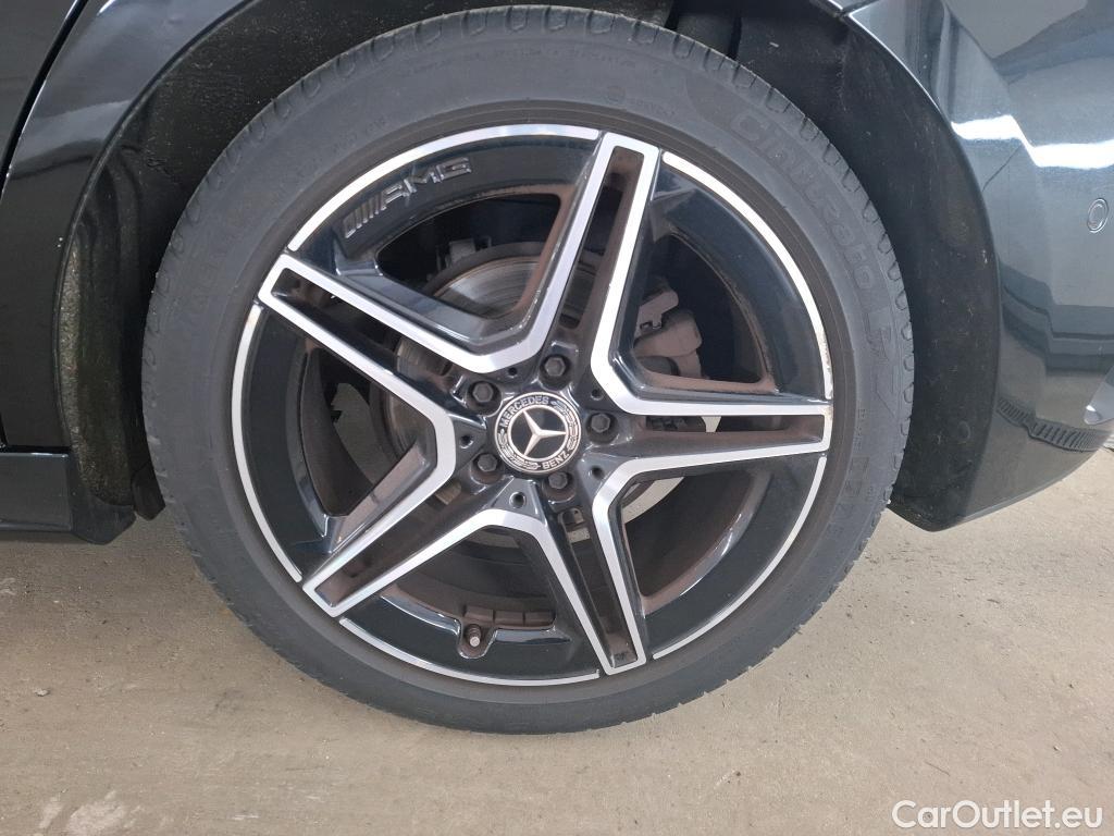  Mercedes  A-Klasse MERCEDES-BENZ Classe A 5p Berline A 200 d AMG Line 8G-DCT #43