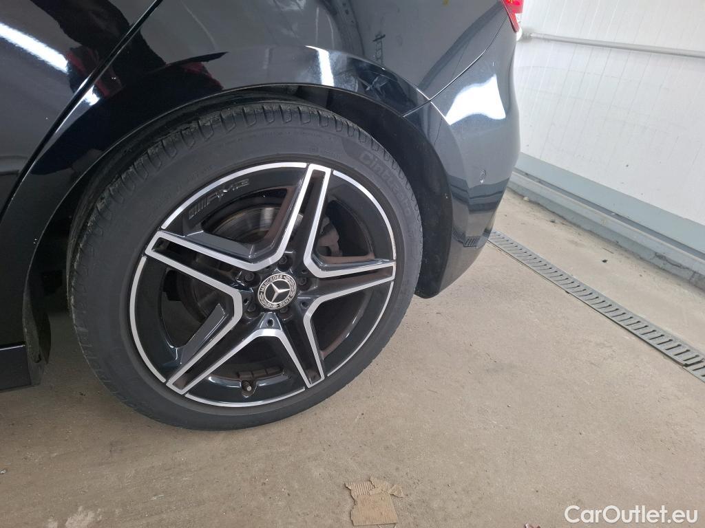  Mercedes  A-Klasse MERCEDES-BENZ Classe A 5p Berline A 200 d AMG Line 8G-DCT #42
