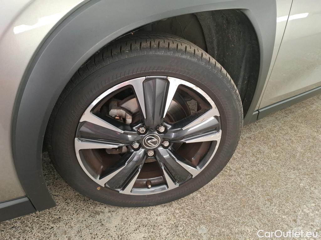  Lexus  UX LEXUS  / 2018 / 5P / SUV 250H 2WD Premium Edition(SP) #3