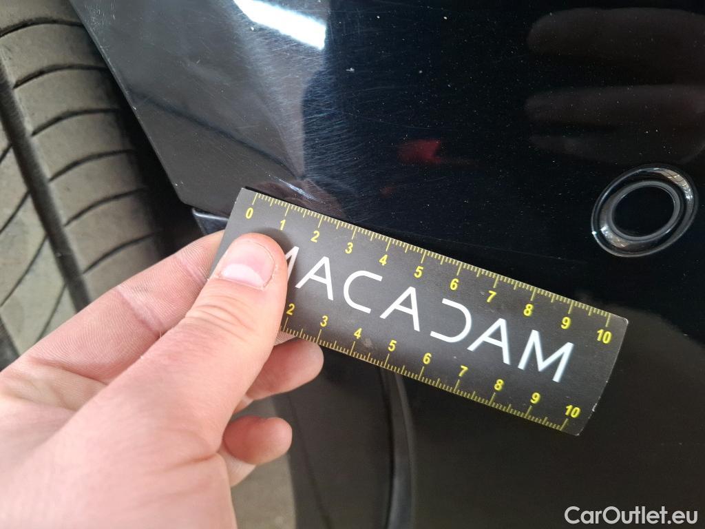  Mercedes  A-Klasse MERCEDES-BENZ Classe A 5p Berline A 200 d AMG Line 8G-DCT #24