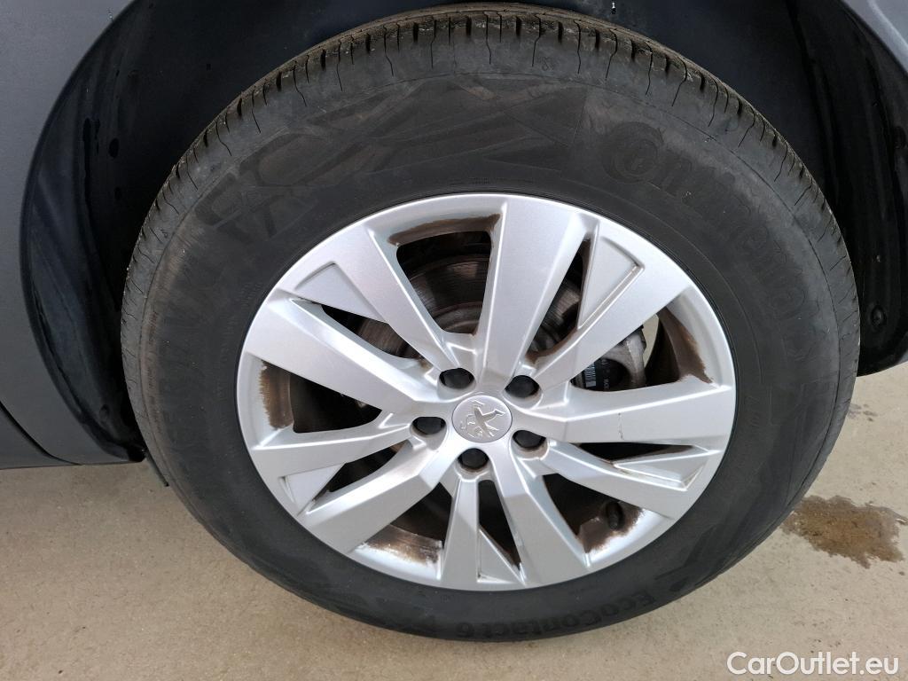  Peugeot  3008  Active 1.2 PureTech 130CV BVA8 E6d #38