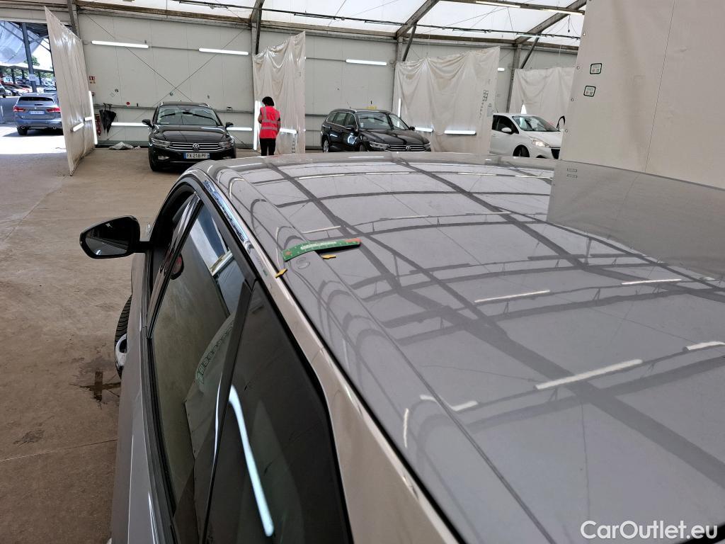  Peugeot  3008  Active Pack 1.5 HDi 130CV E6d #5
