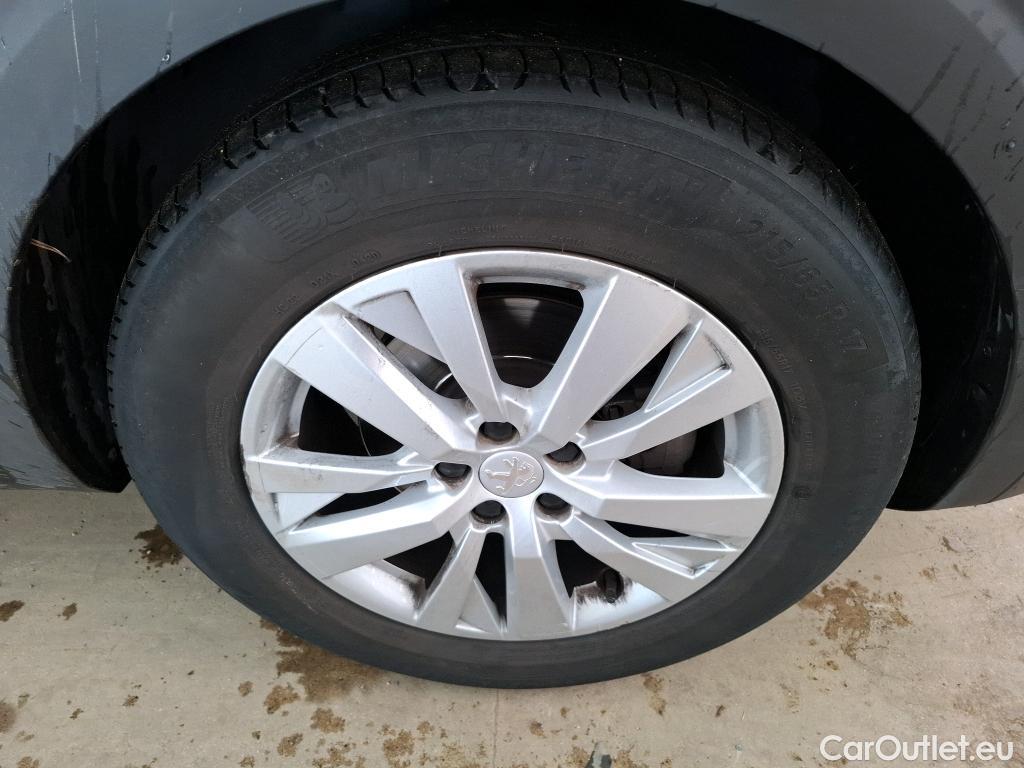  Peugeot  3008  Active 1.2 PureTech 130CV BVA8 E6d #17