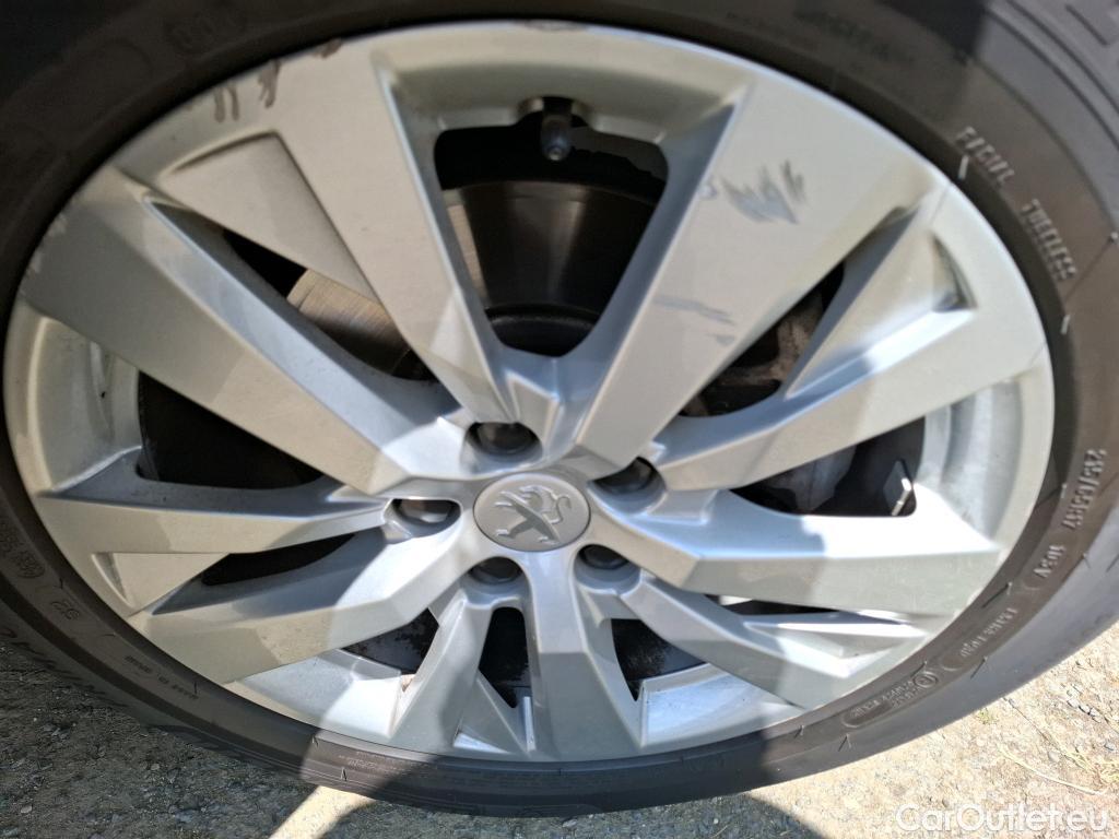  Peugeot  3008  Active Pack 1.5 HDi 130CV BVA8 E6d #2