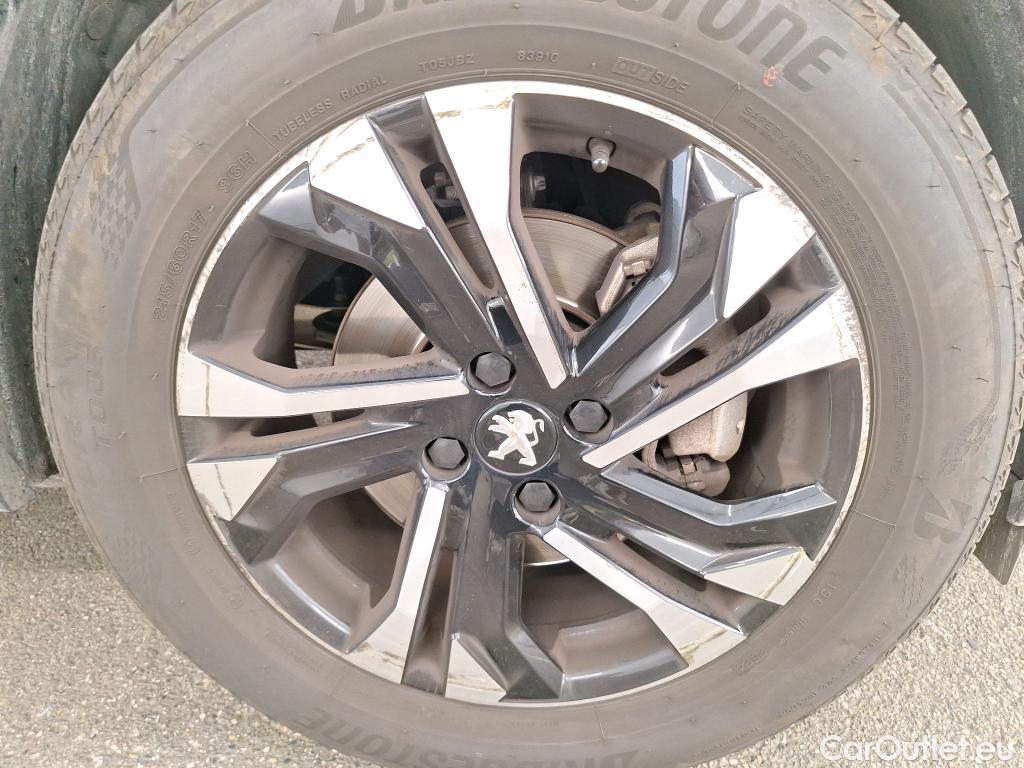  Peugeot  2008  Allure Business 1.5 HDi 130CV BVA #16