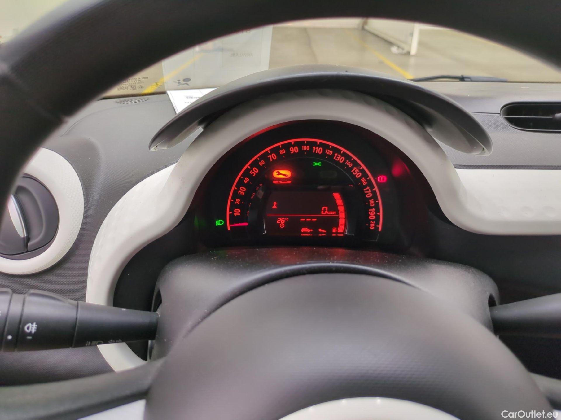  Renault  Twingo  Zen 1.0 SCe 75CV BVM5 E6dT #1
