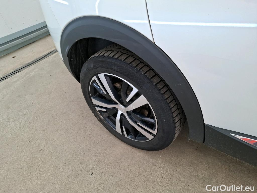  Peugeot  3008 PEUGEOT  / 2020 / 5P / SUV PureTech 130 S&S EAT8 GT #12