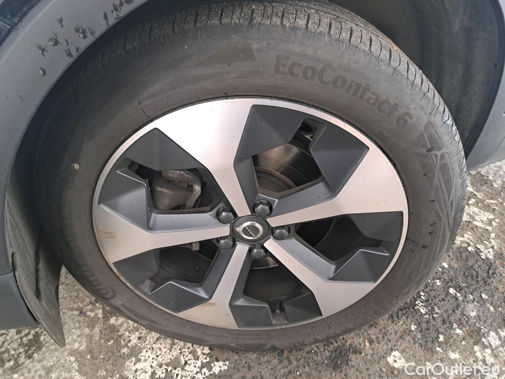  Volvo  XC 40 VOLVO XC40 / 2022 / 5P / SUV B3 163 DCT 7 Ultimate #1