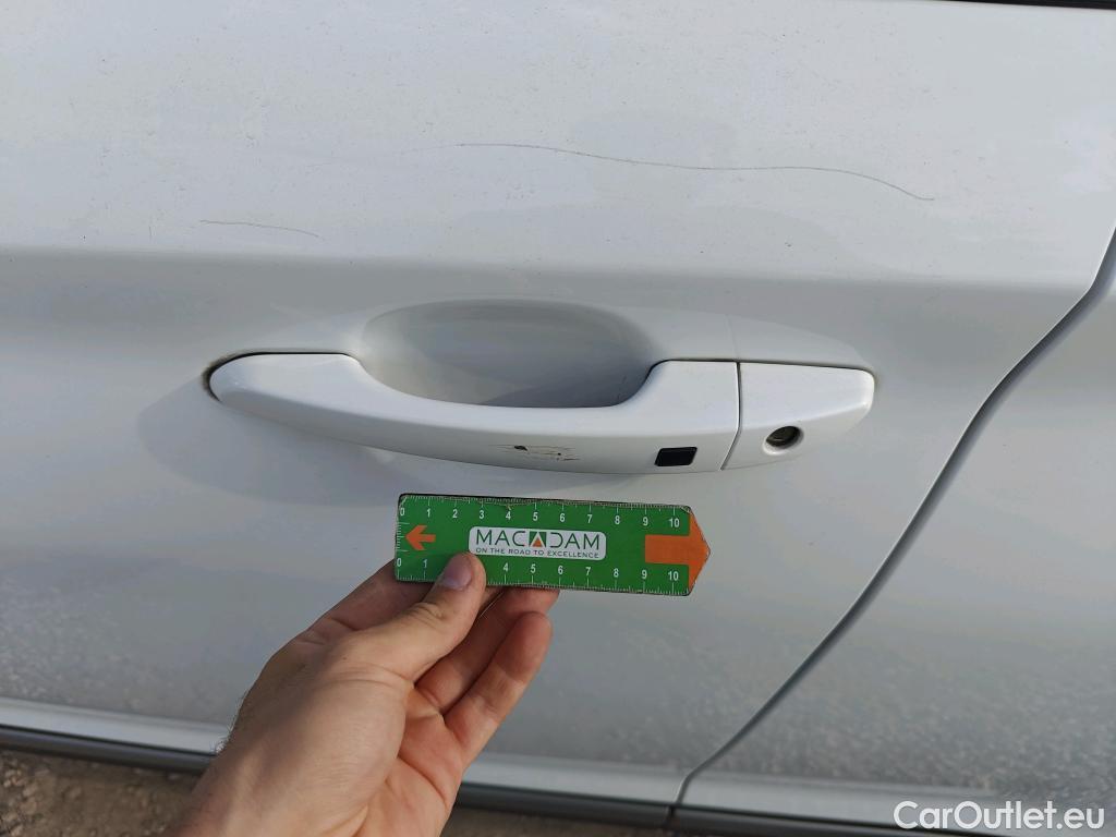  Hyundai  Konna HYUNDAI Kona / 2020 / 5P / todoterreno 1.0 TGDI 48V Tecno 4X2 #17