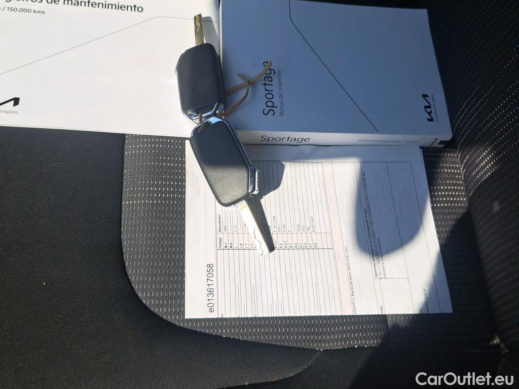  Land Rover  Discovery KIA Sportage / 2022 / 5P / todoterreno 1.6 T-GDi MHEV 110kW (150CV) Drive 4x2 #27
