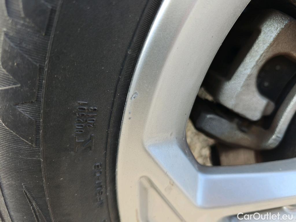  Hyundai  Konna HYUNDAI Kona / 2020 / 5P / todoterreno 1.0 TGDI 48V Tecno 4X2 #26
