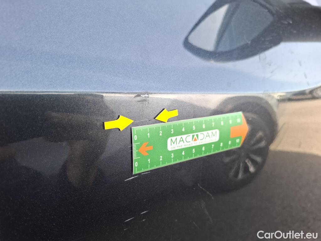  Nissan  Micra NISSAN  / 2016 / 5P / Berline IG-T 92 Enigma(SL) #43