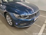  Volkswagen  Passat  2.0 TDI Elegance Business DSG 90kW/122pk  4D/P Auto-7 #18