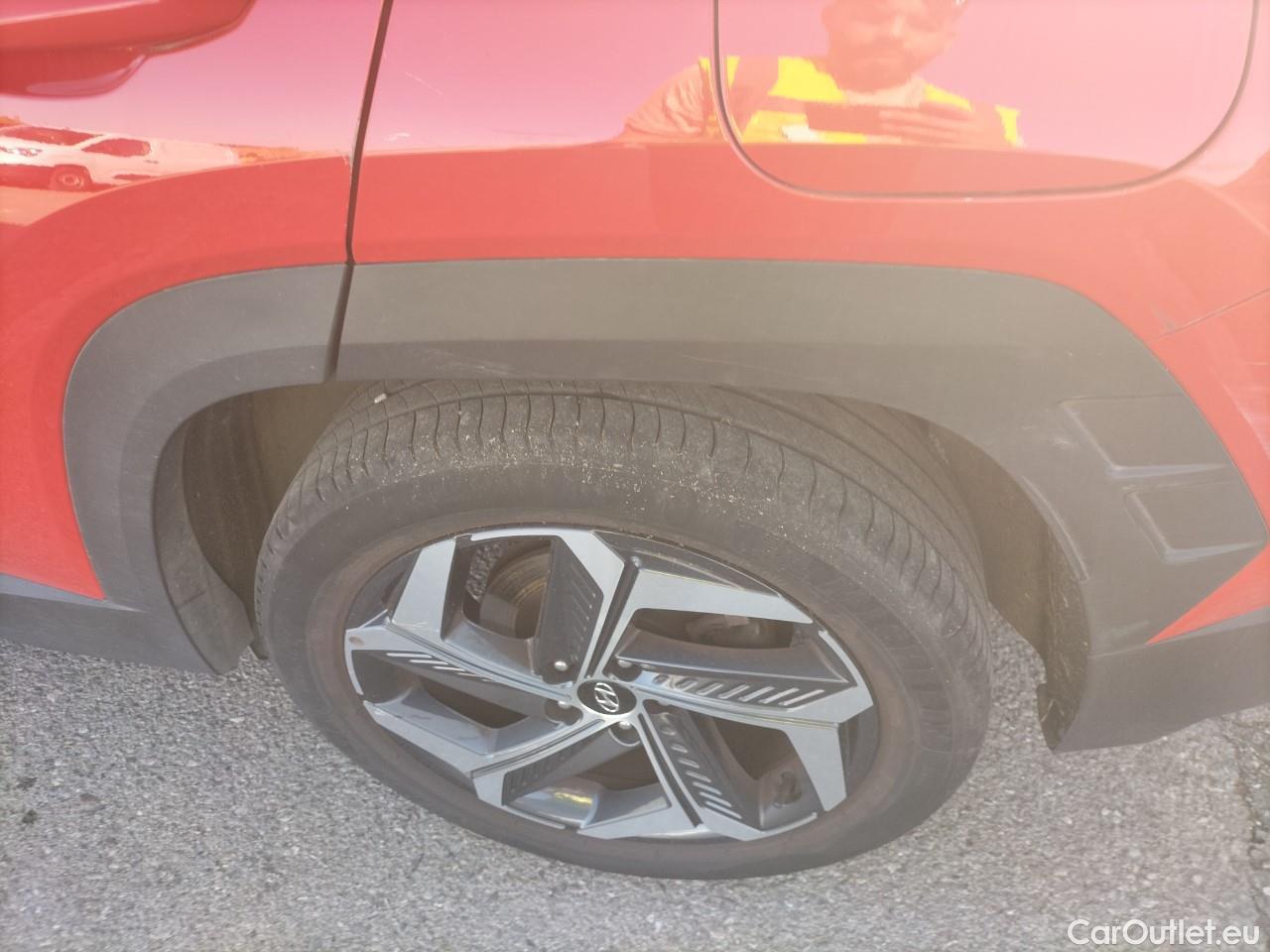  Hyundai  Tucson HYUNDAI  / 2020 / 5P / todoterreno 1.6 TGDI 169kW HEV Tecno Sky Auto #30