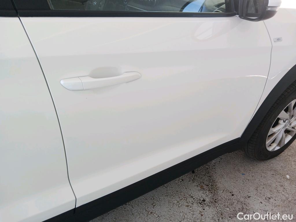  Hyundai  Tucson HYUNDAI  / 2018 / 5P / todoterreno 1.6 CRDI 85kW (116CV) 48V SLE 4X2(SP)(SL) #6