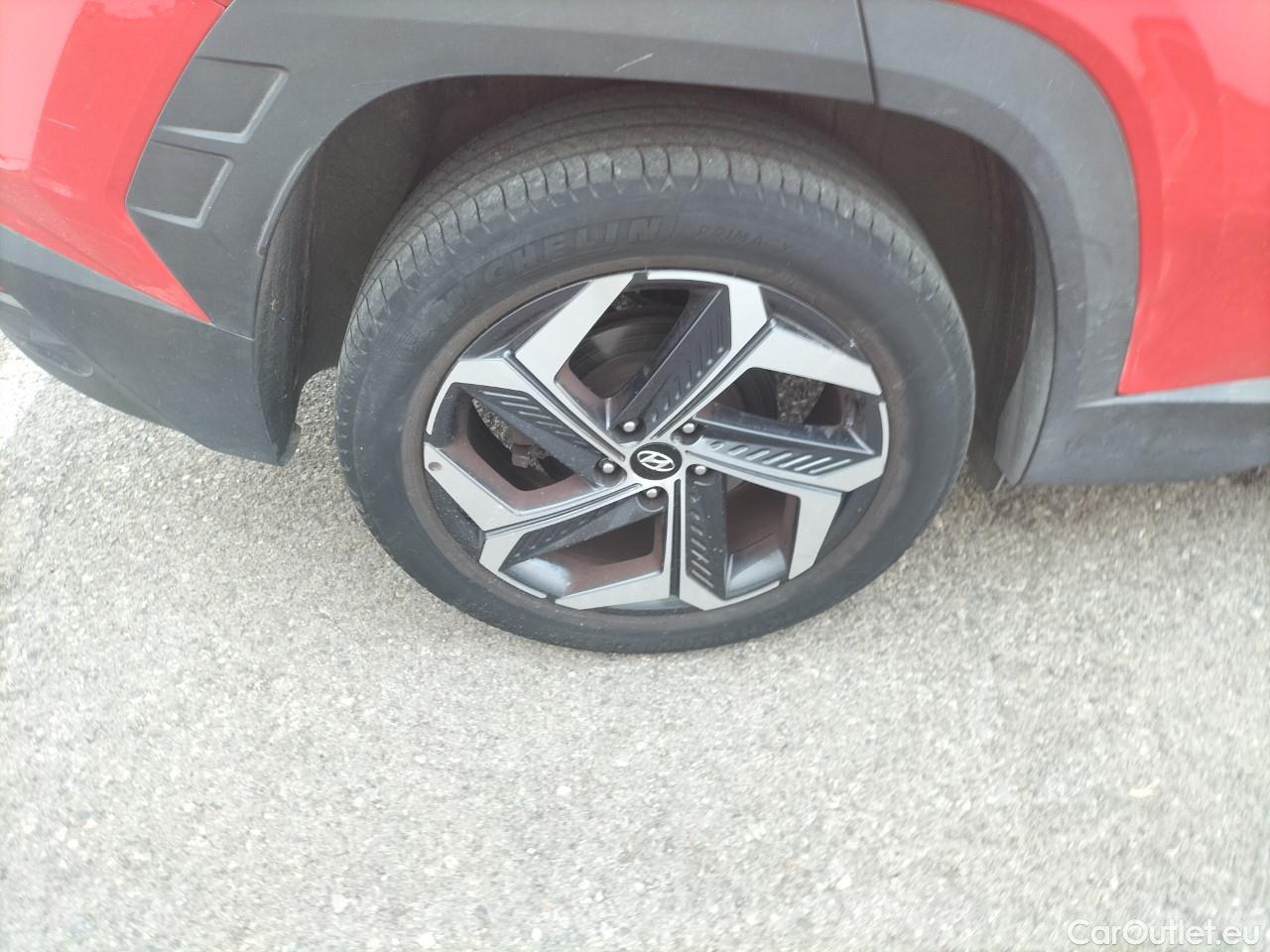  Hyundai  Tucson HYUNDAI  / 2020 / 5P / todoterreno 1.6 TGDI 169kW HEV Tecno Sky Auto #79