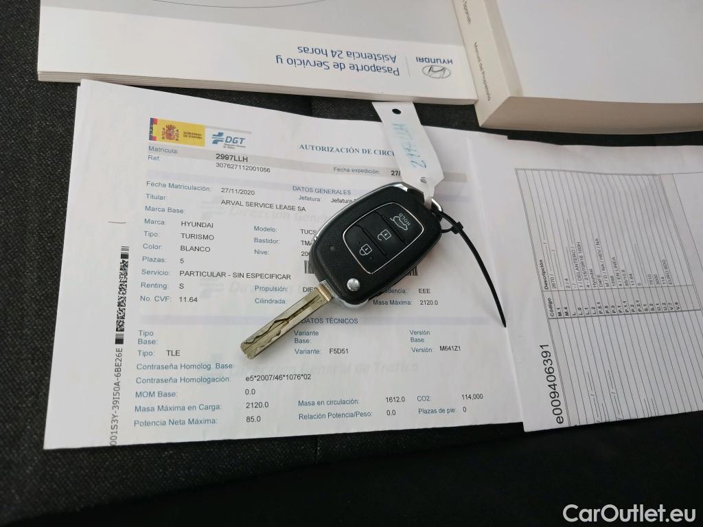 Hyundai  Tucson HYUNDAI  / 2018 / 5P / todoterreno 1.6 CRDI 85kW (116CV) 48V SLE 4X2(SP)(SL) #2