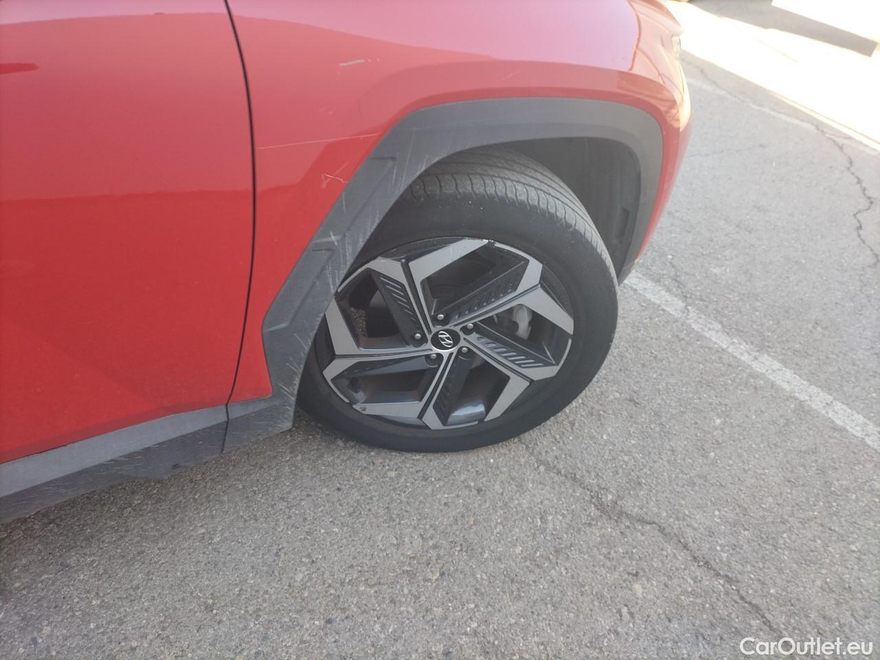  Hyundai  Tucson HYUNDAI  / 2020 / 5P / todoterreno 1.6 TGDI 169kW HEV Tecno Sky Auto #80