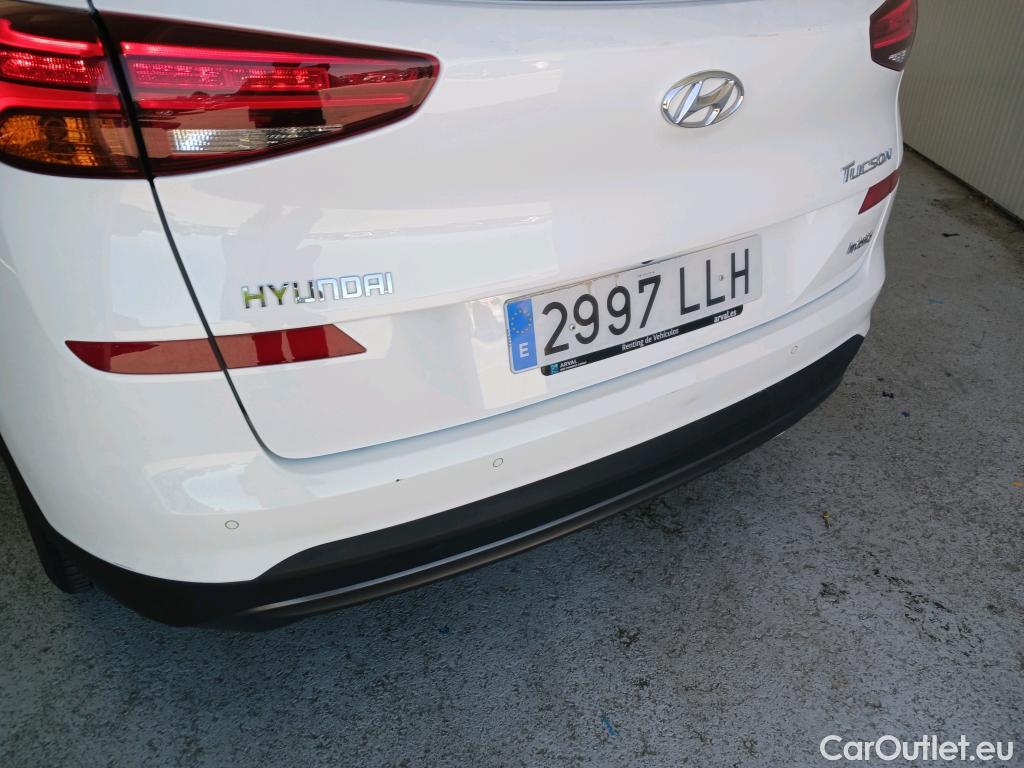  Hyundai  Tucson HYUNDAI  / 2018 / 5P / todoterreno 1.6 CRDI 85kW (116CV) 48V SLE 4X2(SP)(SL) #14