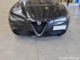  Alfa Romeo  Giulietta ALFA ROMEO GIULIA / 2016 / 4P / BERLINA 2.2 TURBO DIESEL 190CV EXECUTIVE AT8 #24