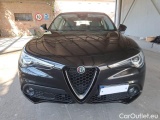  Alfa Romeo   STELVIO ALFA ROMEO / 2017 / 5P / SUV 2.2 TURBO DIESEL 190CV EXECUTIVE AT8 Q4 #31