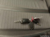  Peugeot  208 PEUGEOT  DIESEL - 2019 1.5 BlueHDi 102 Allure (EU6.2) 5d #4
